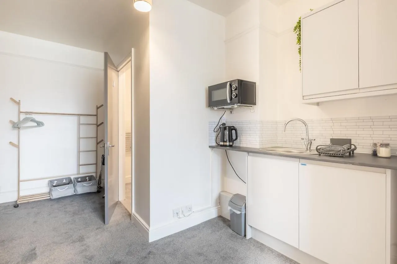 Private Room 5 With Kitchenette By Cb Stays No Minimum Stays 剑桥
